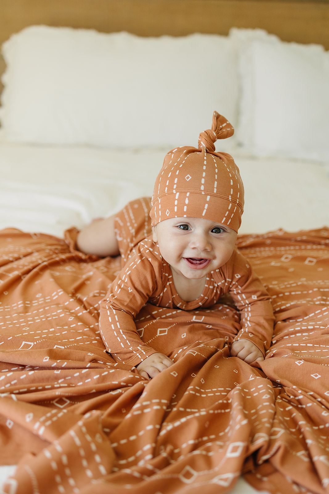 Newborn Knot Hat - Taupe Checkered – Lulie