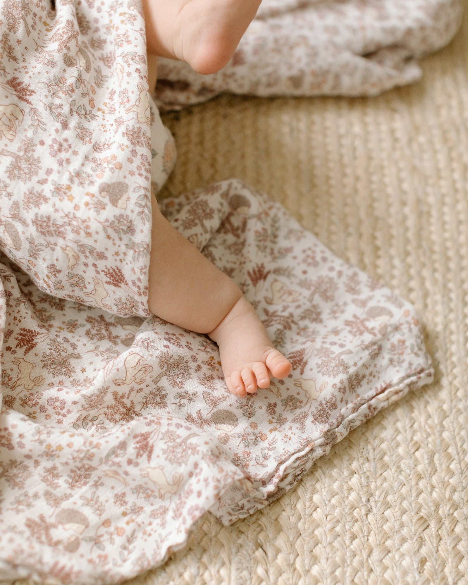 Muslin-Swaddle-Hedgehog-Forest-3