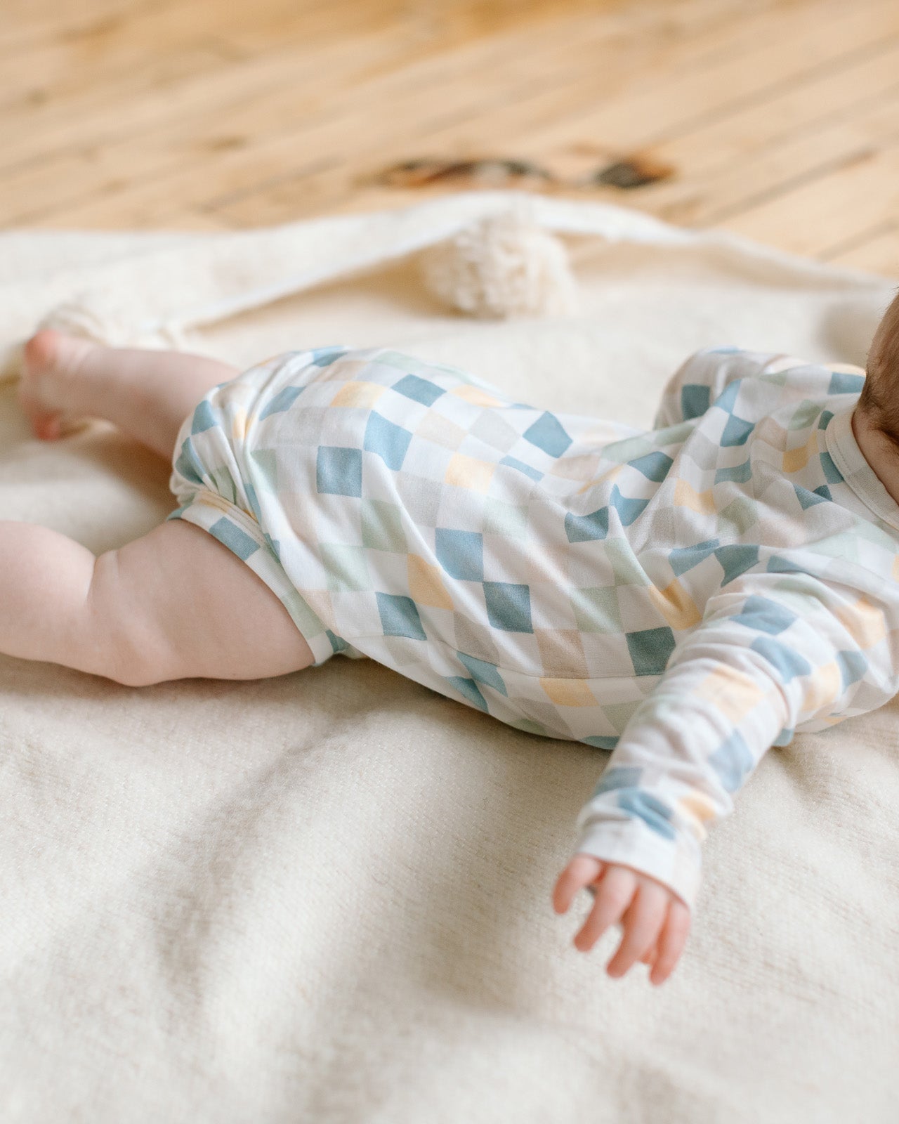 Long-Sleeve-Bodysuit-Check-it-Out-2