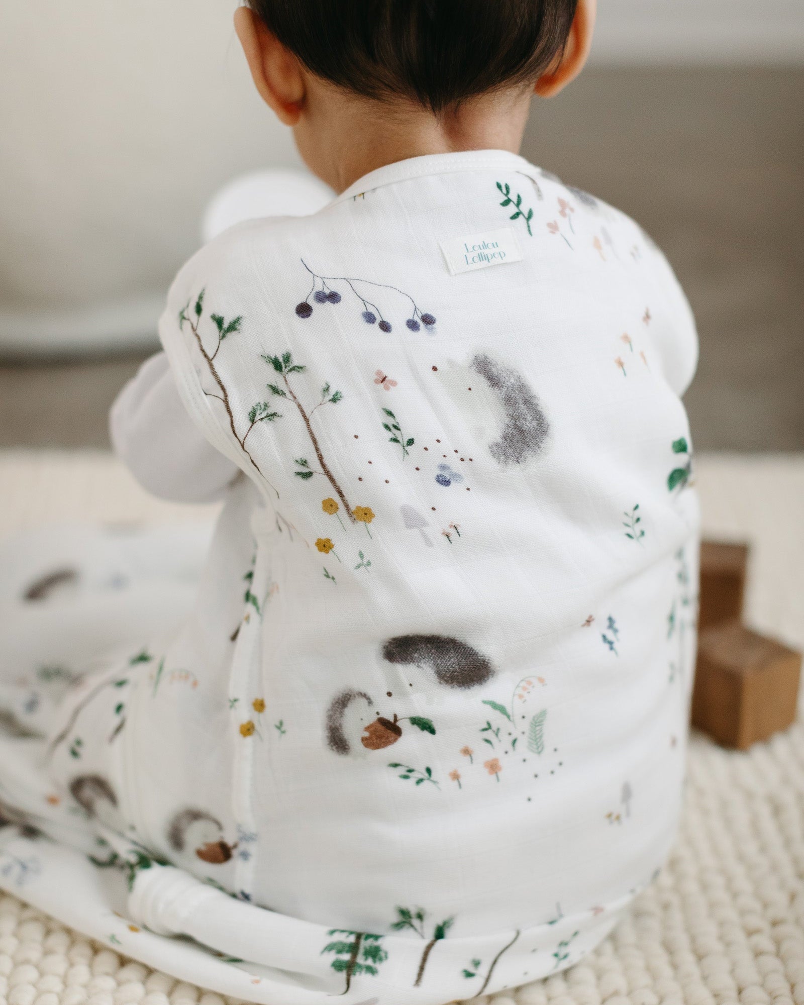 Muslin-Lightweight-Sleep-Bags-0.5-TOG-Hedgehogs-2