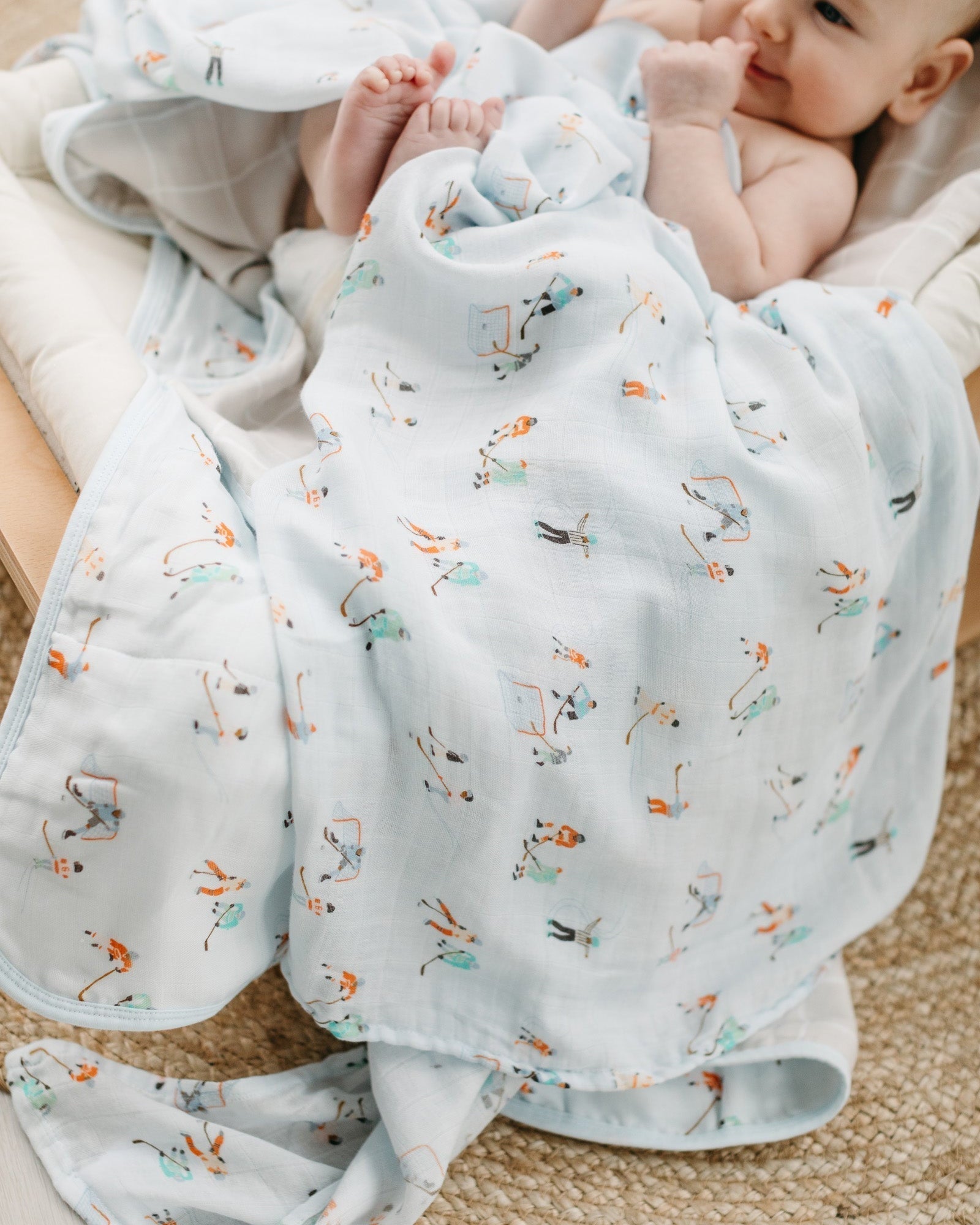 Muslin-Swaddle-Ice-hockey-5