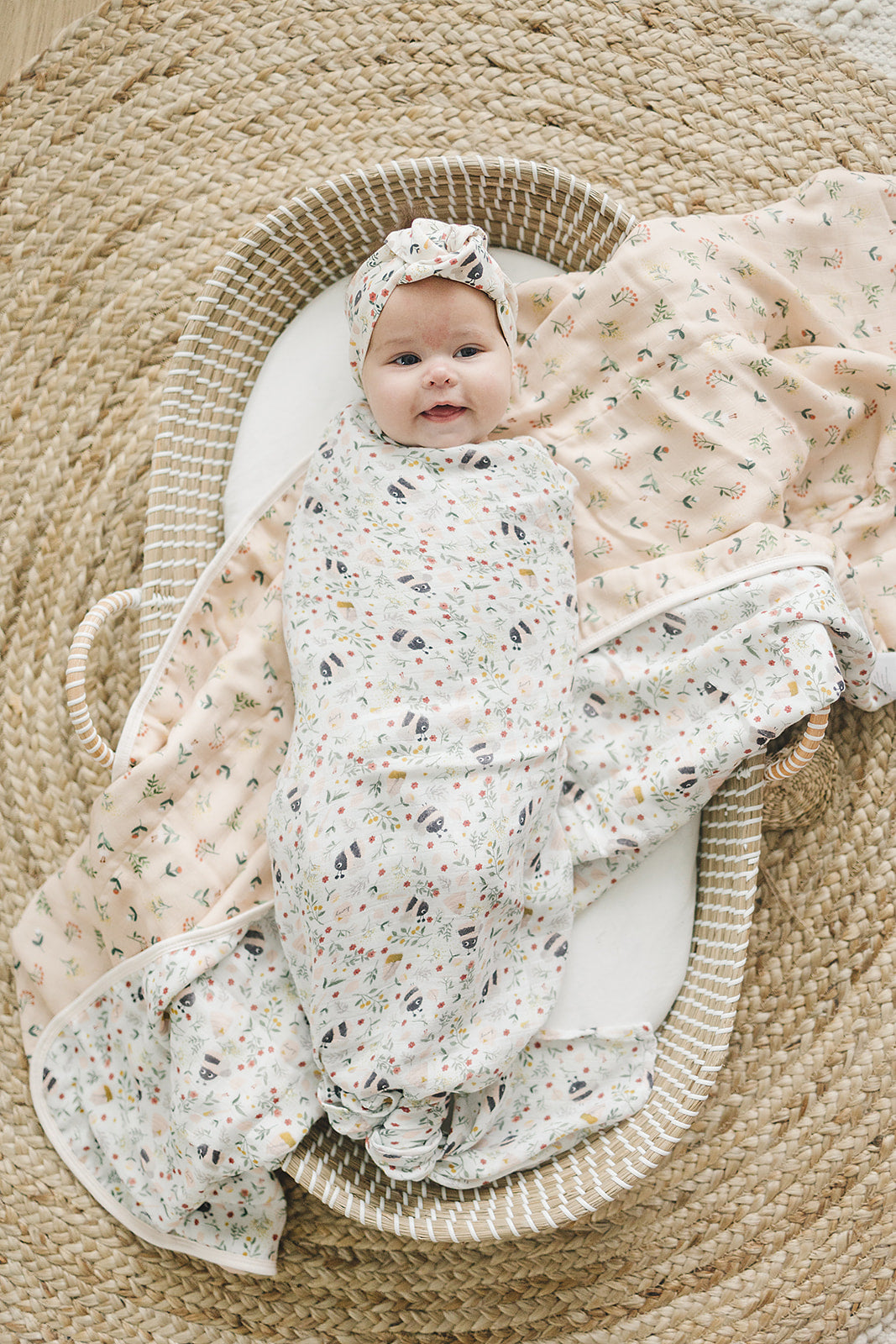 Loulou Lollipop bamboo cotton muslin swaddle blanket in Bumble Bees — front view on white background